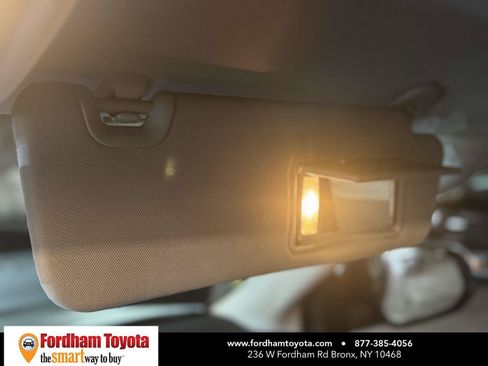Used 2019 Toyota Highlander XLE AWD/4WD image 33