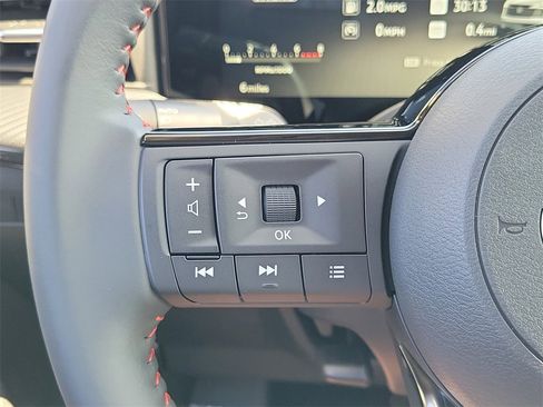 New 2026 Nissan Kicks SR image 6