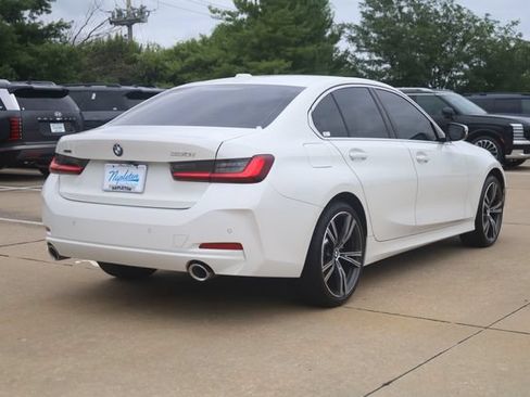 Used 2024 BMW 330i xDrive Sedan w/ Premium Package AWD/4WD image 4