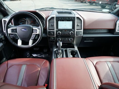 Used 2018 Ford F150 Platinum w/ Equipment Group 701A Luxury image 26