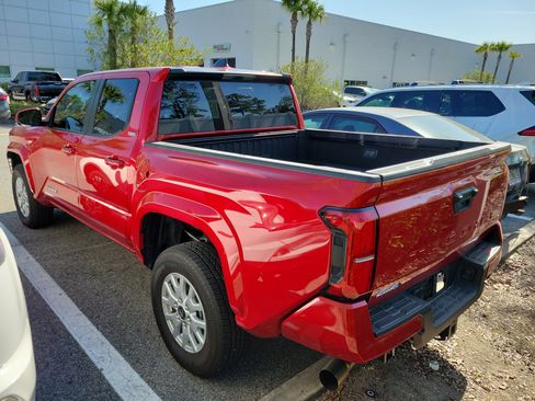 Used 2025 Toyota Tacoma SR5 image 22