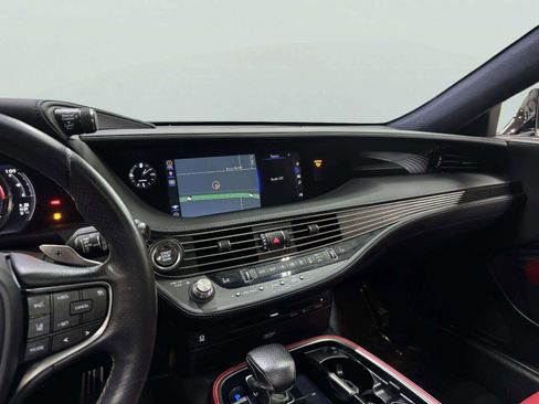 Used 2018 Lexus LS 500 F Sport w/ Accessory Package (Z2) RWD image 36