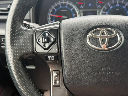 Used 2017 Toyota 4Runner TRD Off-Road AWD/4WD image 30