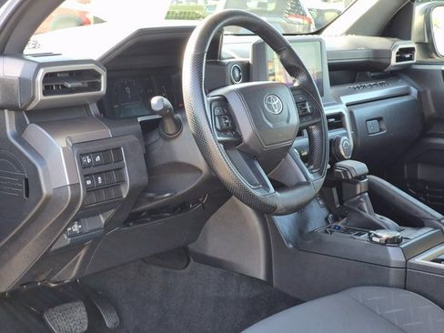 Used 2025 Toyota Tacoma SR5 image 10