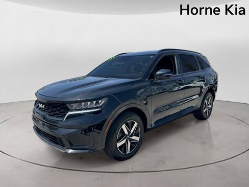 Certified 2022 Kia Sorento S FWD image 7