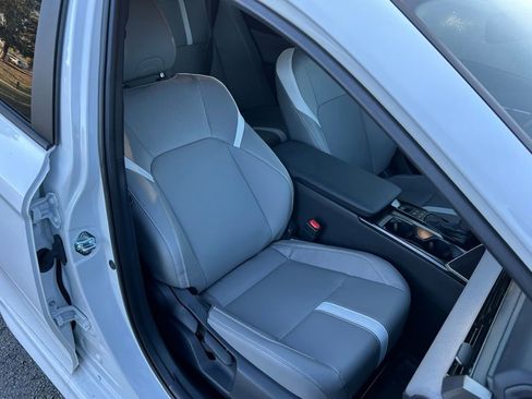 Certified 2025 Toyota Camry SE image 15