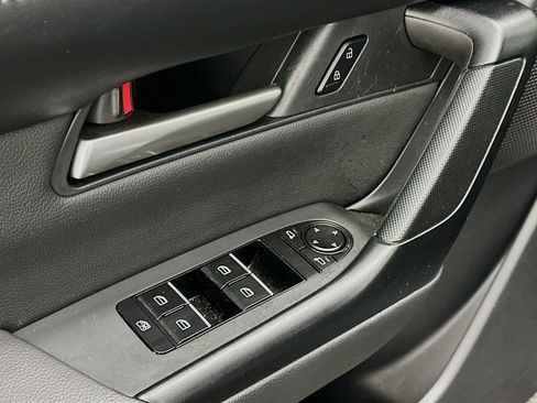 Used 2025 MAZDA CX-50 AWD 2.5 Hybrid w/ Premium Pkg image 15