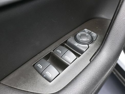 Used 2022 Chevrolet Blazer LT FWD image 32