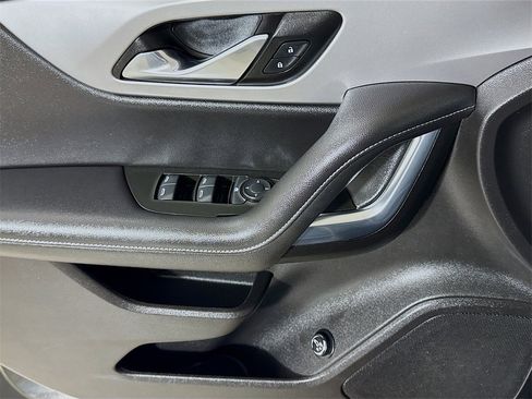 Certified 2024 Chevrolet Blazer LT w/ Convenience Package image 15