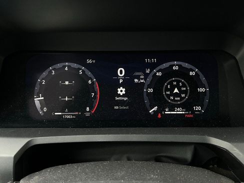 Used 2025 Toyota Tacoma TRD Off-Road image 37