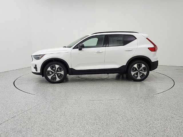 New 2026 Volvo XC40 B5 Plus w/ Protection Package Premier AWD/4WD image 8