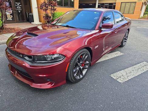 Used 2022 Dodge Charger Scat Pack w/ Plus Group RWD image 2