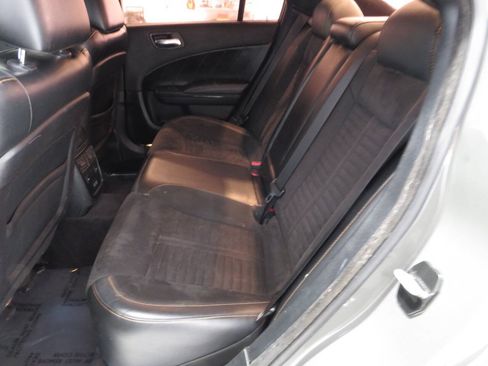 Used 2017 Dodge Charger R/T RWD image 11