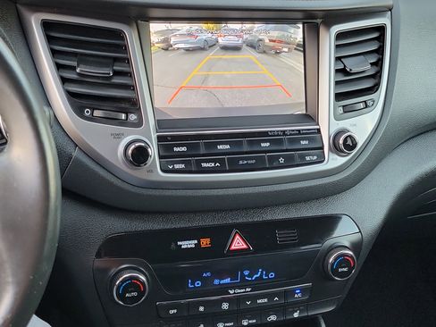 Used 2018 Hyundai Tucson Limited w/ Cargo Package image 12