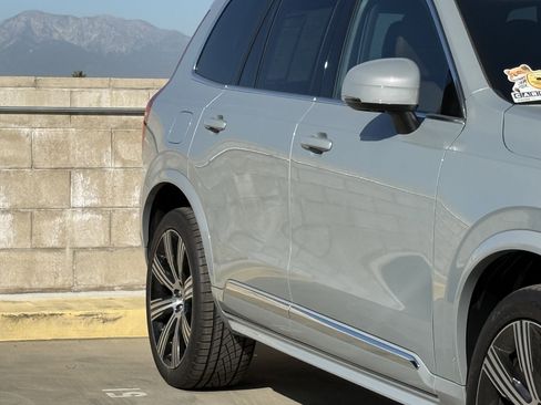 Used 2024 Volvo XC90 B5 Plus image 5
