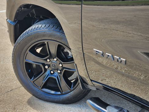 Used 2023 RAM 1500 Lone Star AWD/4WD image 17