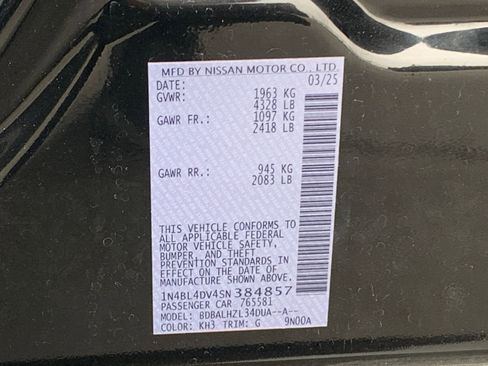 Used 2025 Nissan Altima 2.5 SV image 30