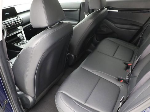 Used 2023 Kia Seltos SX image 12