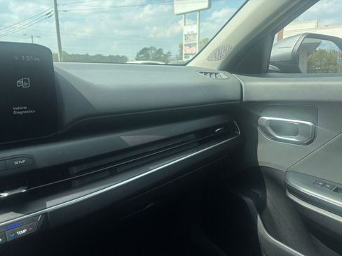 Used 2025 Kia K4 LXS image 35