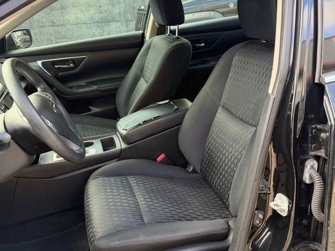 Used 2016 Nissan Altima 2.5 S w/ Power Driver Seat Package image 8