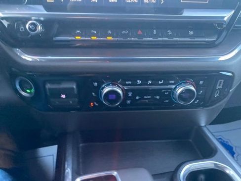 Used 2023 GMC Sierra 1500 SLT w/ SLT Premium Plus Package image 23