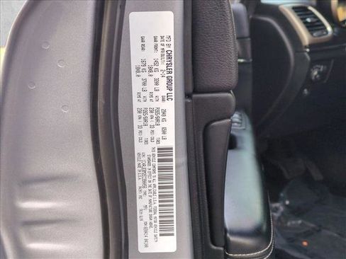 Used 2014 Jeep Grand Cherokee Limited image 23