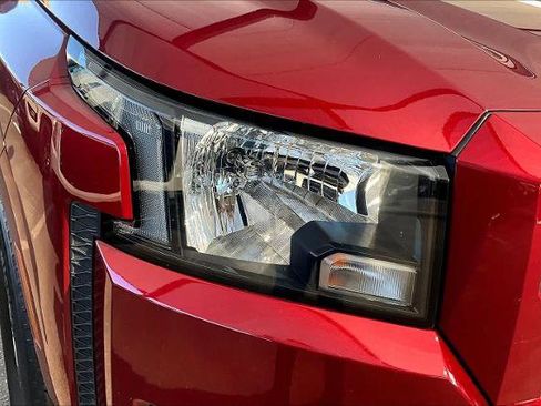 Certified 2022 Nissan Frontier SV image 26