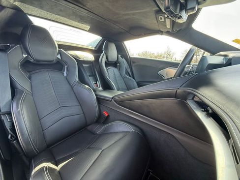 Used 2025 Chevrolet Corvette Stingray Premium Conv w/ 3LT image 33