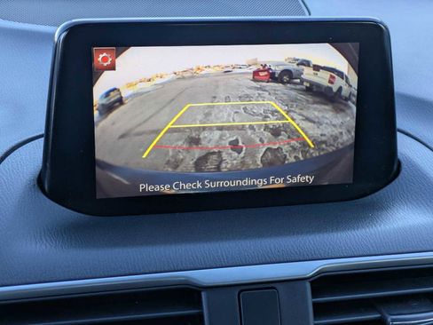 Used 2018 MAZDA MAZDA3 Sport image 23