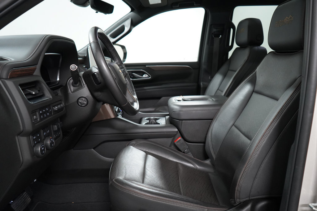 Used 2022 Chevrolet Tahoe High Country AWD/4WD image 13