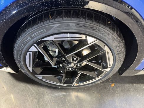 New 2025 Kia K4 GT-Line image 10