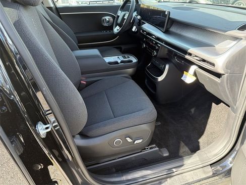 New 2026 Hyundai Ioniq 9 SE image 13