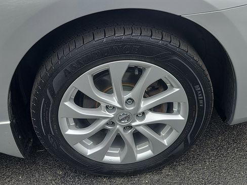 Used 2017 Nissan Sentra SV w/ Style Package FWD image 26