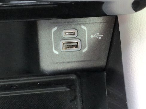 Certified 2022 Jeep Compass Latitude w/ Convenience Group image 21