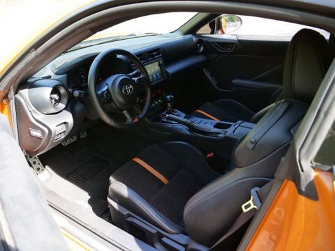 Used 2023 Toyota GR86 10th Anniversary SE image 22