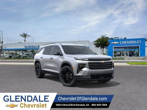 New 2026 Chevrolet Traverse LT w/ LPO, Floor Liner Package FWD image 1