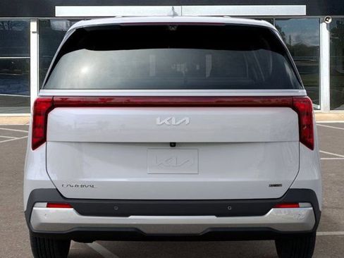 New 2026 Kia Carnival EX image 13
