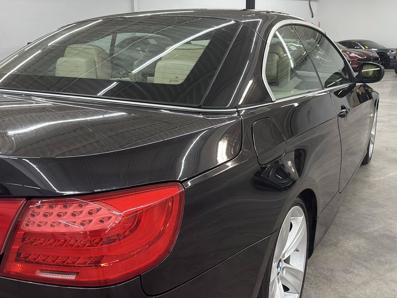 Used 2011 BMW 328i Convertible w/ Premium Pkg RWD image 8