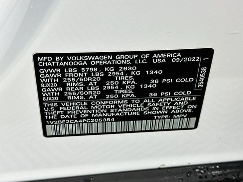 Used 2023 Volkswagen Atlas Cross Sport SEL AWD/4WD image 12