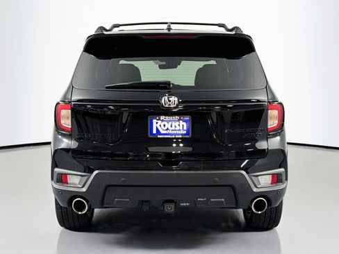 Certified 2024 Honda Passport Black Edition image 6