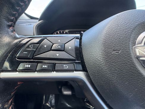 Used 2023 Nissan Altima 2.0 SR FWD image 13
