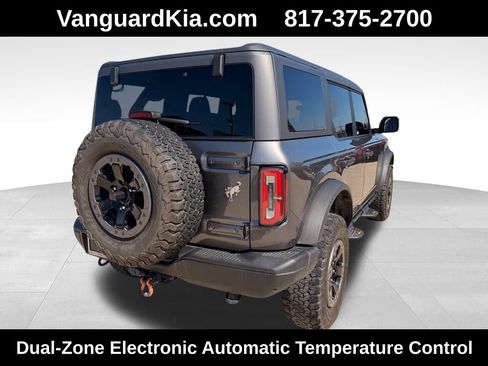 Used 2022 Ford Bronco Badlands image 4