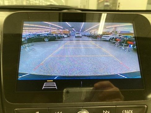 Used 2019 Chevrolet Malibu LT FWD image 19