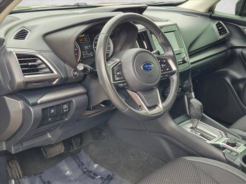 Used 2023 Subaru Forester Premium AWD/4WD image 9