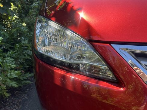 Used 2015 Nissan Sentra SL w/ SL Premium Package FWD image 23