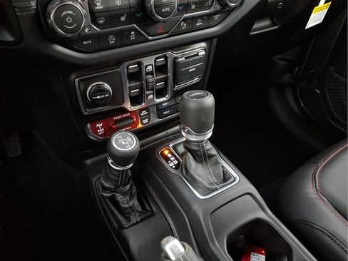 New 2026 Jeep Gladiator Rubicon AWD/4WD image 8
