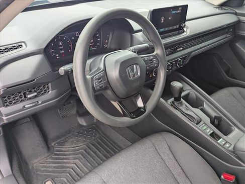 Used 2025 Honda Accord SE image 10