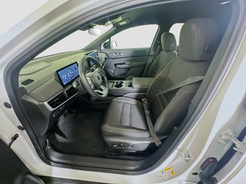 Used 2024 Honda Prologue EX image 13