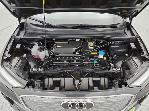 Used 2023 Audi Q4 e-tron Premium Plus w/ Premium Plus RWD image 16