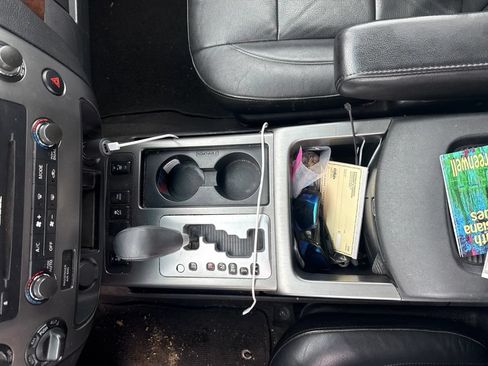 Used 2013 Nissan Armada SL AWD/4WD image 19